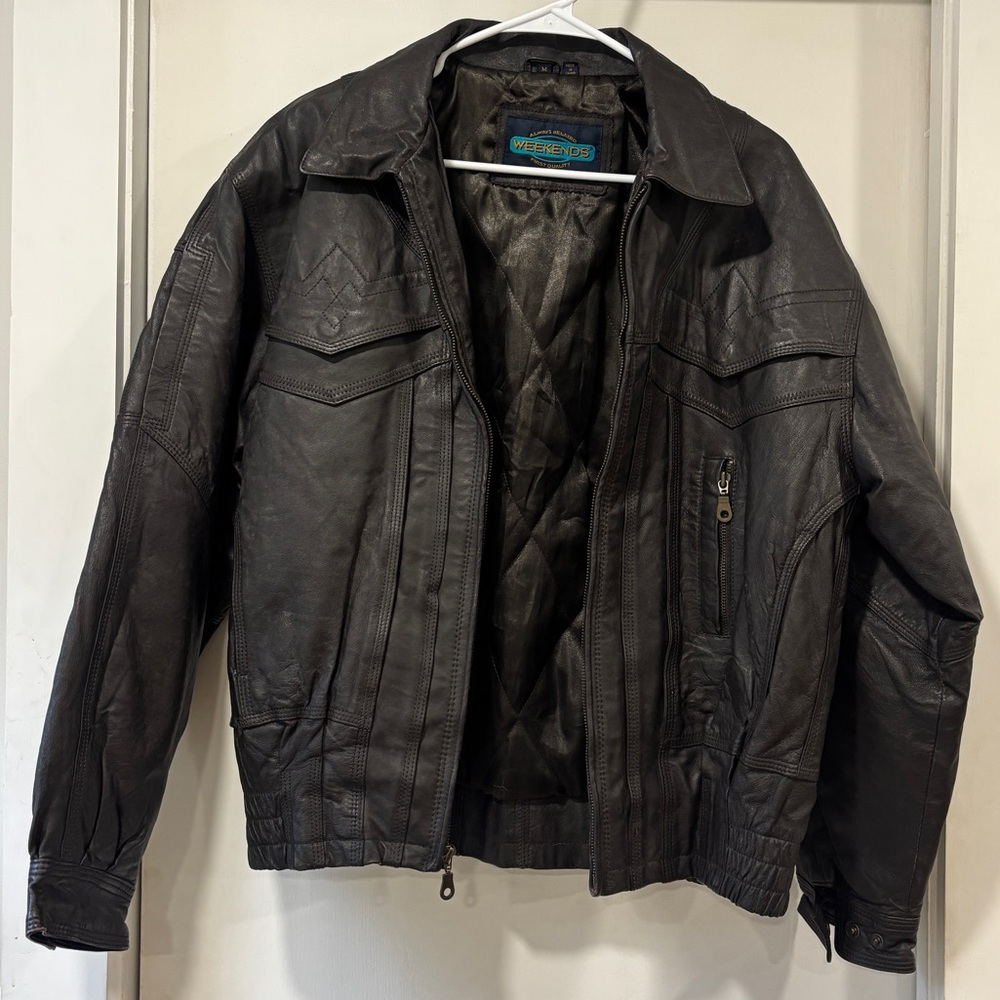 Men's Weekends Classic Black Leather Bomber Jacket